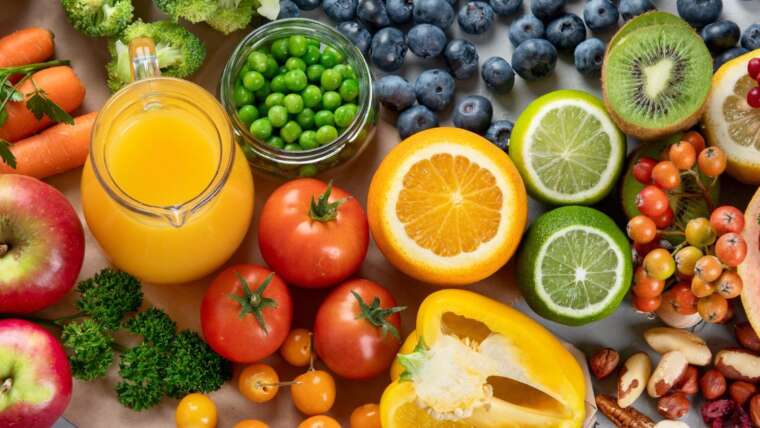 Conheça 5 alimentos ricos em vitamina C para incluir na sua dieta.