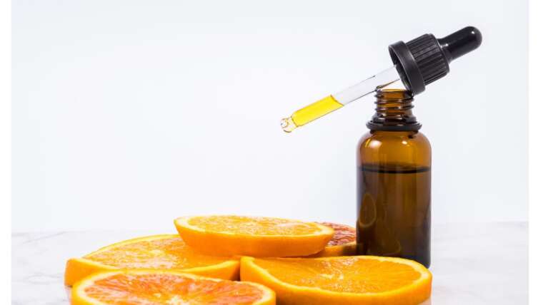 Vitamina C e Ácido Ferúlico: Uma combinação poderosa para a sua pele