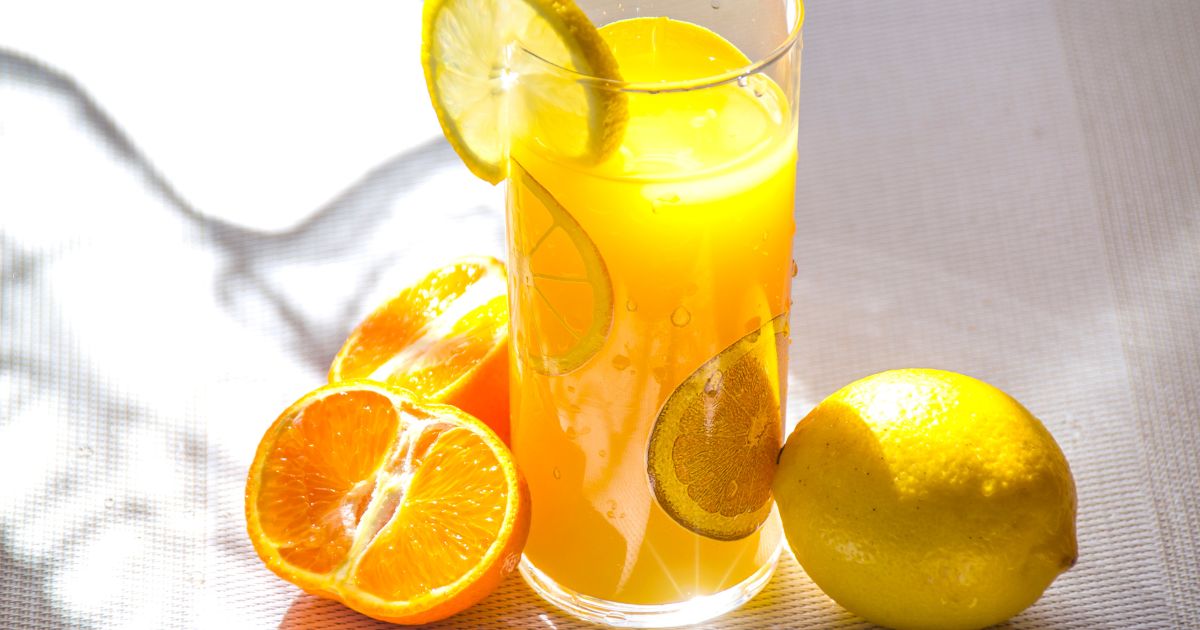o que tem mais vitamina c laranja ou limão