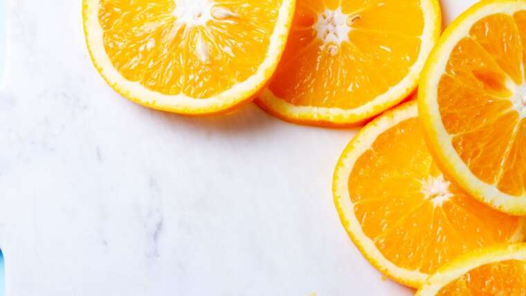 Carência grave de vitamina C no corpo humano: sintomas e consequências